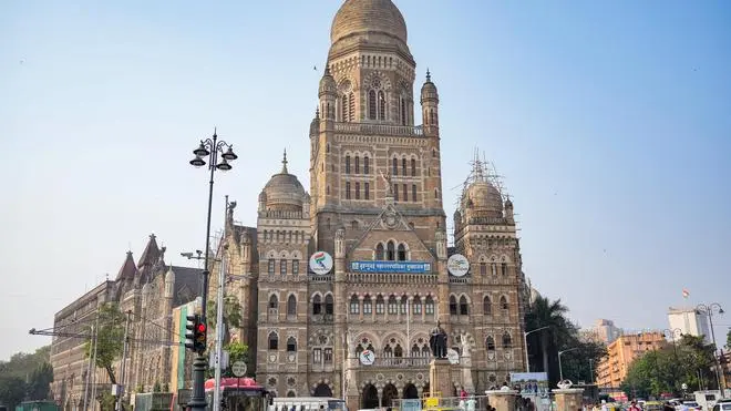 Shocking incident at Mumbai Municipal Corporation HQ: Liquor bottles found in open space after ‘Gatari Amavasya’
